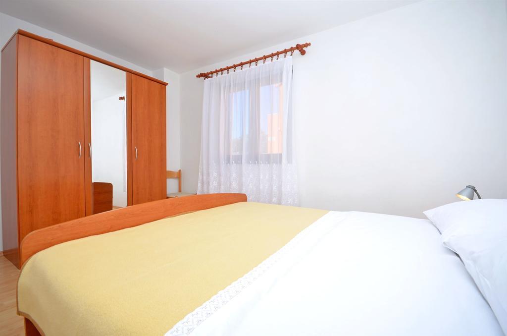 Apartma Tome *